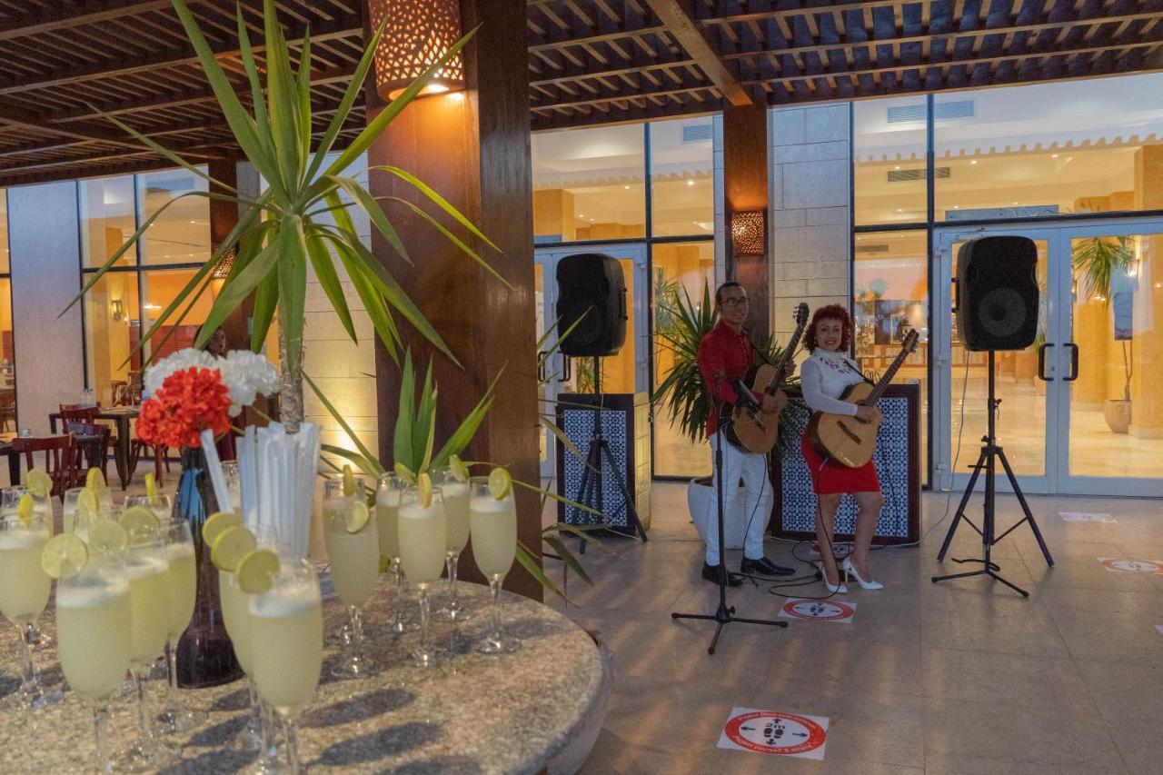 Caesar Bay Resort มาร์ซา เมทรูห์ ภายนอก รูปภาพ